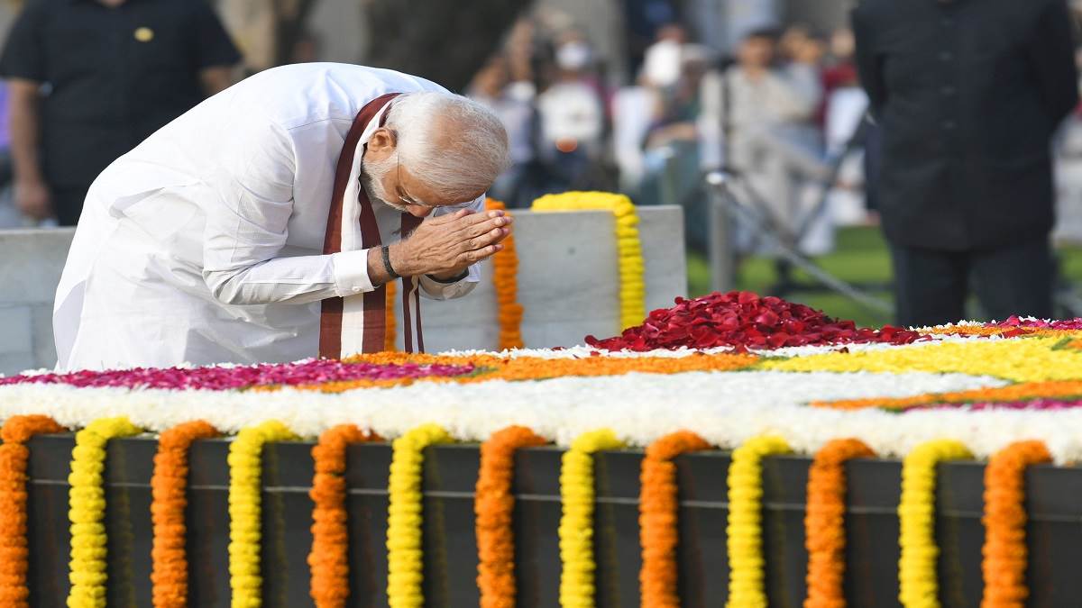 Photo of आज देश में मनाई जा रही राष्ट्रपति महात्मा गांधी की 153वीं जयंती, पीएम मोदी ने किया बापू को याद