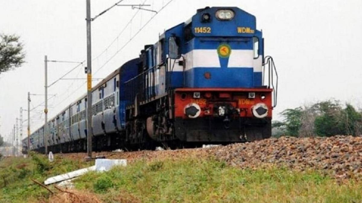 भारतीय रेलवे की ओर से आज अलग-अलग जोन की कई ट्रेनों हुई रद, यहाँ देख लें सूची..