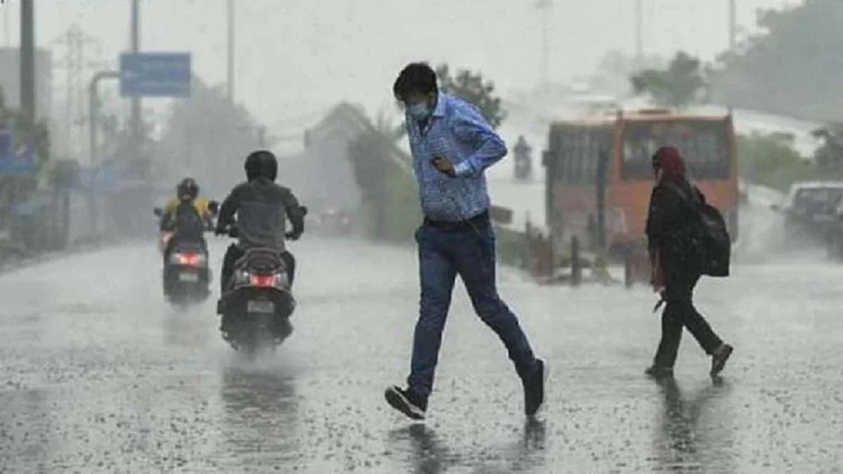 दिल्ली-एनसीआर में हल्का कोहरा देखने को मिल रहा, जानिए आपके शहर में मौसम का क्या हाल..