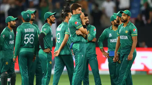 पाकिस्‍तान के स्‍टार क्रिकेटर ने राष्‍ट्रीय टीम के चयनकर्ताओं को खुलेआम धमकी दी..