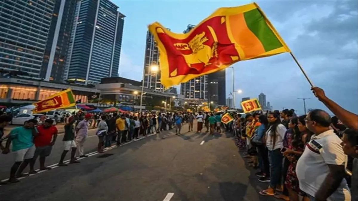 श्रीलंका में धार्मिक मामलों के मंत्री ने कहा कि ऐसी घटनाओं को रोकने के लिए जल्द ही एक कानून पारित किया जाएगा..