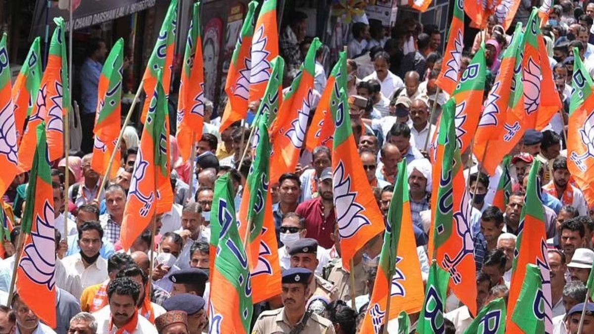 कर्नाटक विधानसभा चुनाव मे हार के बाद बीजेपी हुई एक्टिव