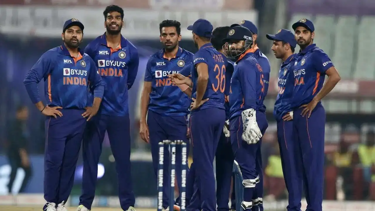 बीसीसीआई ने बुधवार को वेस्‍टइंडीज दौरे पर पांच टी20 इंटरनेशनल मैचों की सीरीज के लिए भारतीय टीम की घोषणा की