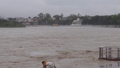 Photo of उत्तराखंड: नौ जिलों में भारी बारिश का अलर्ट, भूस्खलन से 109 मार्ग बंद