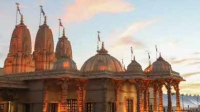 Photo of न्यूयॉर्क के BAPS स्वामीनारायण मंदिर में तोड़फोड़, भारतीय दूतावास ने घटना पर जताई चिंता