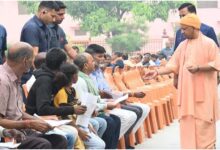 Photo of जनता दर्शन: गोरखनाथ मंदिर में सीएम योगी ने 200 लोगों की समस्याएं सुनीं