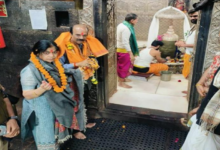 Photo of नवागत डीजीपी कैलाश मकवाना पहुंचे महाकाल के दरबार