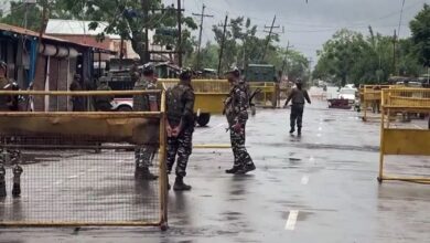 Photo of मणिपुर के कांगपोकपी में भीड़ ने एसपी ऑफिस पर किया हमला, पुलिस के वाहन क्षतिग्रस्त