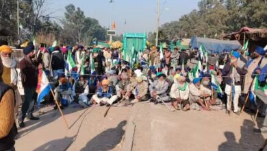 Photo of किसान आंदोलन: एसकेएम ने ठुकराया SC की हाई पावर कमेटी का निमंत्रण