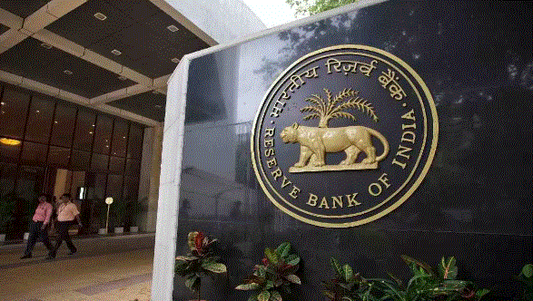 Photo of एक्सिस, ICICI समेत 5 बैंकों पर RBI का एक्शन