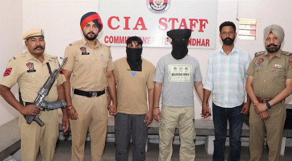 Photo of जालंधर में नशे की खेप पकड़ी: 13 किलो हेरोइन के साथ दो गिरफ्तार
