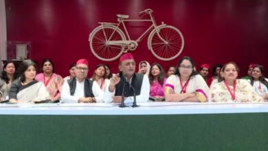 Photo of अखिलेश यादव बोले- सपा सरकार बनी तो पुलिस में महिलाओं की भर्ती के लिए ढांचागत बदलाव करेंगे