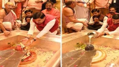 Photo of सीएम मोहन ने वाराणसी में बाबा काशी विश्वनाथ के किए दर्शन