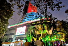 Photo of पश्चिम एशिया में बढ़ते तनाव के बीच बाजार में गिरावट; सेंसेक्स 800 अंक गिरा