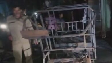 Photo of दिल्ली: दिलशाद गार्डन में लगी आग से दो लोगों की मौत