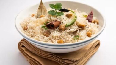 Photo of मानसून में कुछ चटपटा खाने का कर रहा है मन, तो फटाफट बनाएं Achari Chana Pulao
