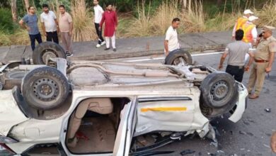 Photo of कपूरथला में हादसा: जालंधर-अमृतसर नेशनल हाईवे पर दो वाहन टकराए