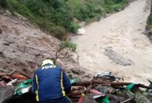 Photo of यमुनोत्री हाईवे पर सिलाई बैंड के पास बादल फटा…कई मजदूर लापता, रेस्क्यू शुरू