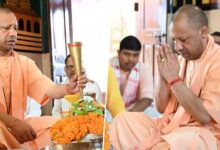 Photo of यूपी: सावन के पहले दिन सीएम योगी ने किया रुद्राभिषेक