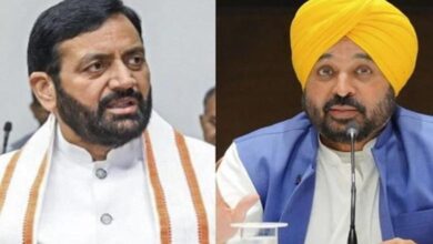 Photo of हरियाणा सीएम ने अधिकारियों के साथ किया मंथन, कंट्रोवर्सी से जुड़े सभी फैक्ट्स पर काम करने के दिए निर्देश!
