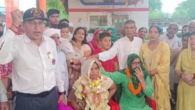 Photo of हरियाणा: शहीद अरविंद की पत्नी को राष्ट्रपति से मिला सम्मान…