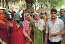 Photo of गोपी हत्याकांड: मुख्य आरोपी नीरज की गिरफ्तारी पर अड़े परिजन