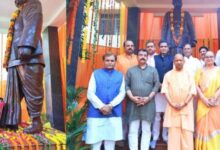 Photo of यूपी: सीएम योगी ने डॉ मुखर्जी की प्रतिमा पर पुष्पार्पित कर किया नमन