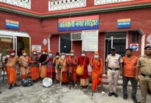 Photo of ऑपरेशन कालनेमि…भेष साधु का, मंशा ठगी की, कांवड़ मेला क्षेत्र में घूम रहे 13 ढोंगी बाबा गिरफ्तार