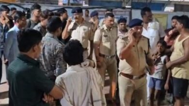 Photo of बिहार: मासूम के सामने मां की हत्या, मायके वाले बोले, जेठ ने शूटर से हायर किया