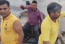 Photo of राजस्थान: गूगल मैप ने पहुंचा दिया गलत रास्ते पर, बनास नदी में बह गई वैन