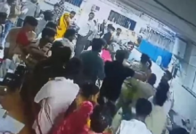 Photo of AMU: मेडिकल में हड़ताल पर गए डॉक्टर, दर्द में थे मरीज, गिड़गिड़ाते रहे तीमारदार