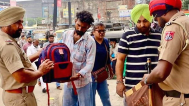 Photo of हाई अलर्ट पर पंजाब, पुलिस ने निकाला फ्लैग मार्च; रेलवे स्टेशन-बस स्टैंड पर तलाशी अभियान