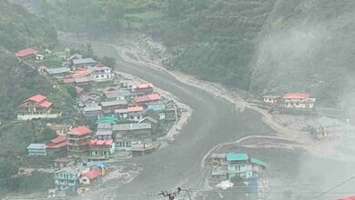 Photo of मानवीय अतिक्रमण से उल्टी बहने को मजबूर थी खीरगंगा, सीधी चली तो मची तबाही