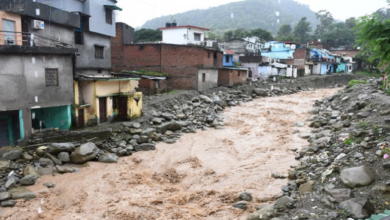 Photo of हल्द्वानी: पहाड़ों पर मलबे ने रोकी राह, कुमाऊं की 152 सड़कें बंद