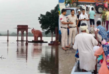 Photo of दिल्ली: घाट डूबे, निचले इलाकों में भरा पानी; खतरे के निशान से इतनी ऊपर यमुना