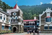 Photo of उत्तराखंड: हाईकोर्ट ने कहा- शिक्षकों की प्रमोशन सूची जारी करें
