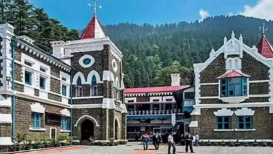 Photo of उत्तराखंड: हाईकोर्ट ने कहा- शिक्षकों की प्रमोशन सूची जारी करें