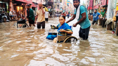 Photo of वाराणसी में एक घंटे में 20 मिमी बारिश, गोदौलिया की सड़क पर चार फीट भरा पानी
