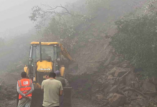 Photo of ऋषिकेश गंगोत्री हाईवे के पास नरेंद्रनगर बगड़धार में भूस्खलन