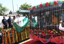 Photo of दिल्ली से इंटर-स्टेट बस की 18 साल बाद वापसी, सीएम रेखा गुप्ता ने दिखाई हरी झंडी