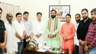 Photo of हरियाणा: मुख्यमंत्री से मिले मनीषा के परिजन, सैनी बोले- न्याय में कोई कमी नहीं होगी