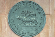 Photo of RBI: सरकारी खर्च के लिए बॉन्ड बिक्री से 32000 करोड़ रुपये जुटाएगी केंद्र सरकार
