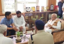Photo of रोहतक में ASI का पोस्टमार्टम: केंद्रीय मंत्री मनोहर लाल परिजनों से मिले