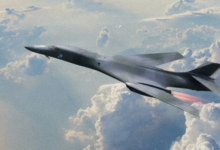 Photo of अमेरिका और वेनेजुएला के बीच बढ़ा तनाव, बॉर्डर पर दिखे B-1 बमवर्षक