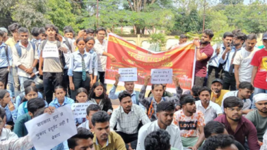 Photo of झारखंड में छात्रवृत्ति नहीं मिलने पर ओबीसी छात्रों का हंगामा