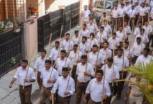 Photo of RSS के कार्यक्रम में शामिल होने पर नप गए पंचायत अधिकारी