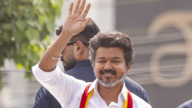 Photo of करूर हादसे में जान गंवाने वालों के परिजनों से मिलेंगे अभिनेता विजय