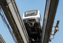 Photo of मुंबई परीक्षण के दौरान मोनोरेल ट्रेन एकतरफ झुकी