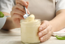 Photo of बिना अंडे के घर पर बनाएं बाजार जैसी क्रीमी मेयोनीज