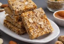 Photo of बाजार जैसी गजक बनाएं घर पर, ये रही आसान विधि